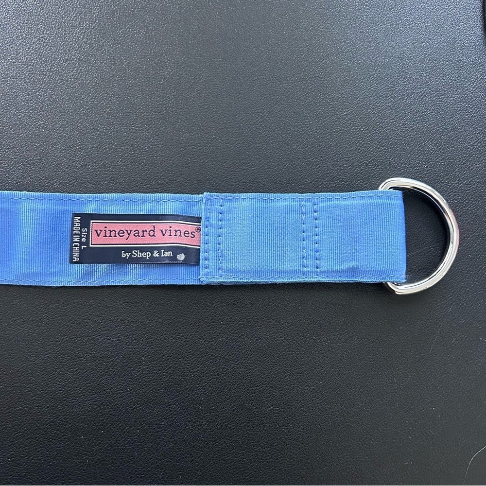 Vineyard Vines Blue D-Ring Belt with Red Lobster Claw Embroidery SZ L - Picture 3 of 3